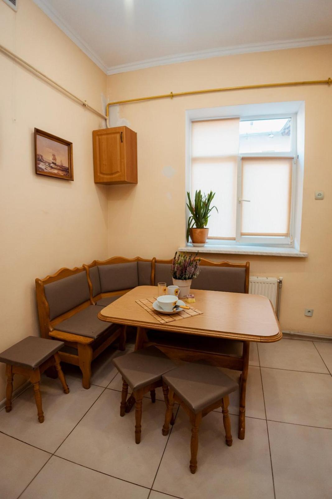 Apartment на шептицьких